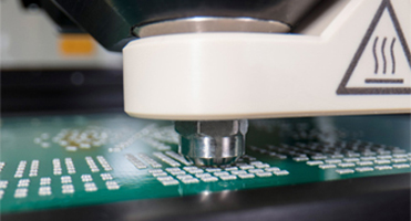 Impression au jet avec de la p&acirc;te &agrave; souder