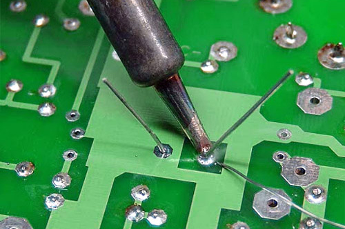 ~!phoenix_varIMG42!~