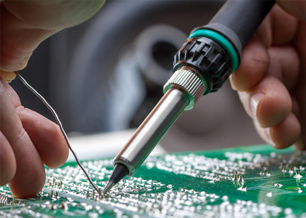 &eacute;tain pour assemblage &eacute;lectronique