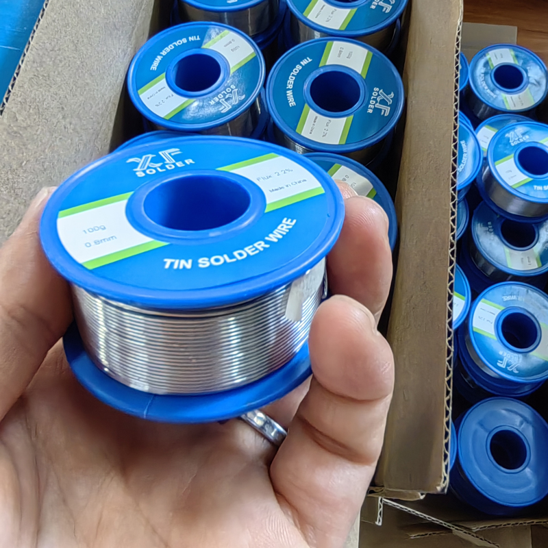 Soudure étain-plomb 50 50 de 1,5 mm, 2 mm et 3 mm de diamètre avec noyau de flux dans un rouleau de 250 g pour l'électronique